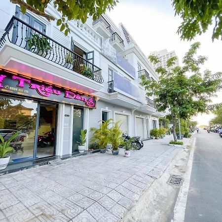 Hotel Khách sạn Triều Dâng Tuy Hoa Esterno foto