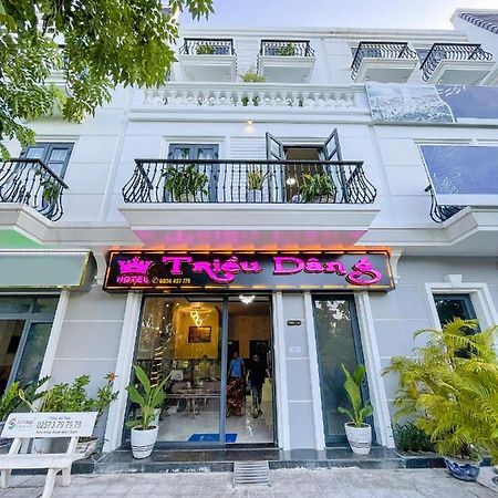 Hotel Khách sạn Triều Dâng Tuy Hoa Esterno foto