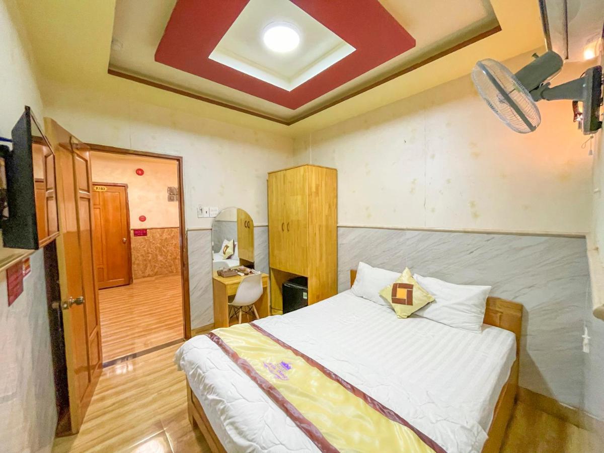 Hotel Khách sạn Triều Dâng Tuy Hoa Esterno foto